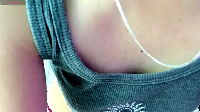 Snapshot of Fernanda_xxx chatting on 07.17.26 Fernanda xxx online show from 07.17.26