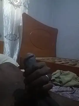 Snapshot of blackmamba113 chatting on 06.17.26 blackmamba113 online show from 06.17.26