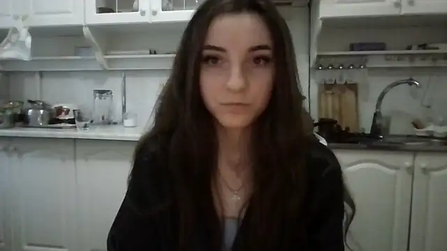 PollySecrettt online show from 06.08.26