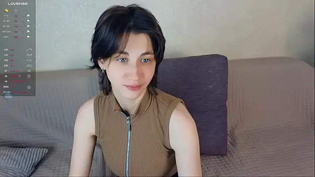 Snapshot of Carolina_Lu chatting on 06.07.26 Carolina Lu online show from 06.07.26