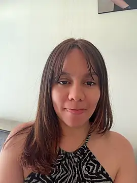 Snapshot of Emma_Jonas chatting on 07.18.26 Emma Jonas online show from 07.18.26