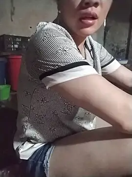 Snapshot of Eirlys-baby chatting on 06.19.26 Eirlys-baby online show from 06.19.26
