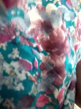 Snapshot of riyana_tai chatting on 06.28.26 riyana tai online show from 06.28.26