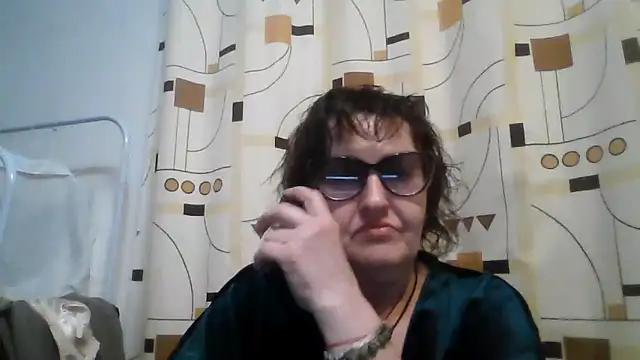 Snapshot of ErikaXShine chatting on 06.13.26 ErikaXShine online show from 06.13.26
