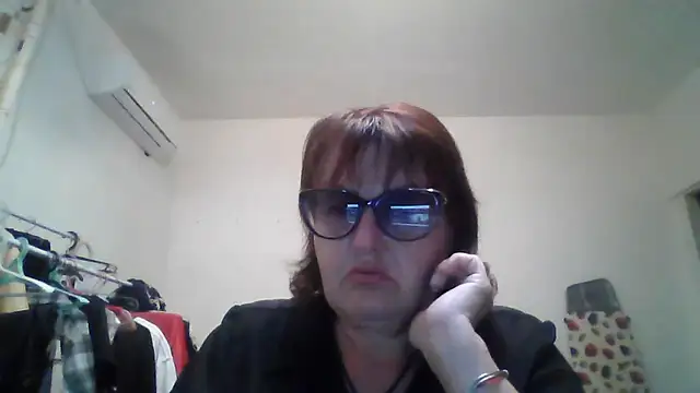 Snapshot of ErikaXShine chatting on 07.23.26 ErikaXShine online show from 07.23.26