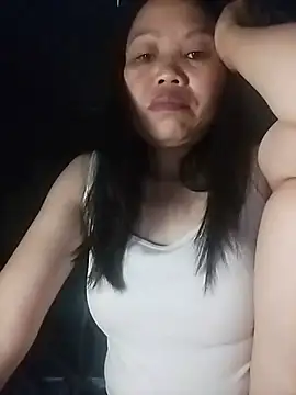 Snapshot of Vitamins-e chatting on 07.19.26 Vitamins-e online show from 07.19.26