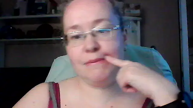 Snapshot of Viola27 chatting on 06.23.26 Viola27 online show from 06.23.26