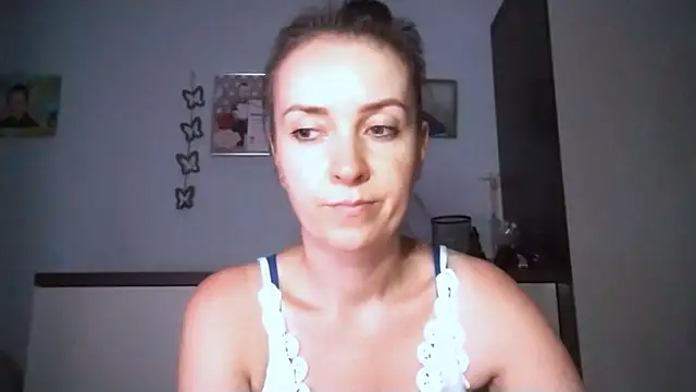 Snapshot of JenniferAlone chatting on 06.30.26 JenniferAlone online show from 06.30.26