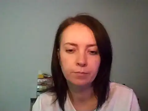 Snapshot of JenniferAlone chatting on 07.06.26 JenniferAlone online show from 07.06.26