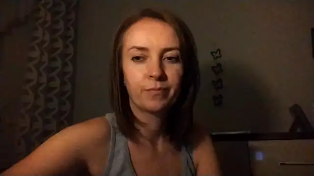 Snapshot of JenniferAlone chatting on 07.20.26 JenniferAlone online show from 07.20.26