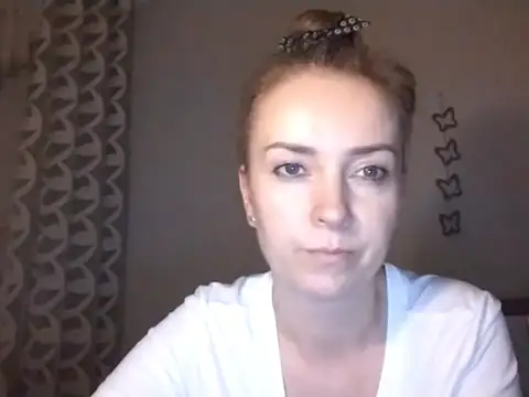 Snapshot of JenniferAlone chatting on 07.24.26 JenniferAlone online show from 07.24.26