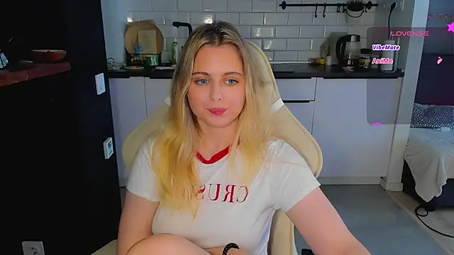 blonde kellyy online show from 06.10.26
