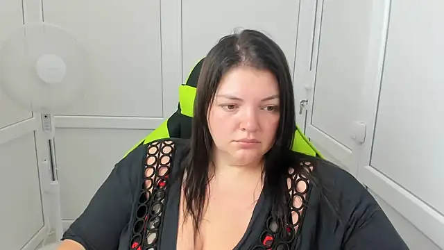 Snapshot of MargaretDark chatting on 07.14.26 MargaretDark online show from 07.14.26