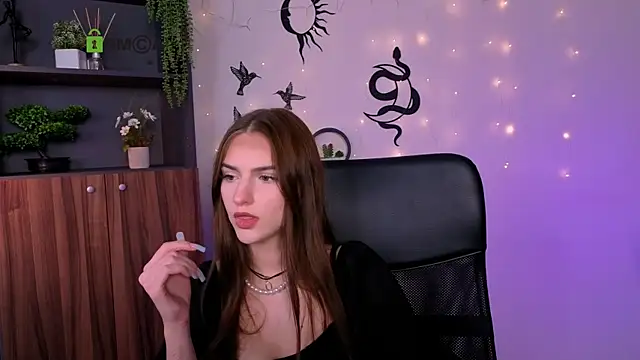 naomi perl online show from 08.09.26