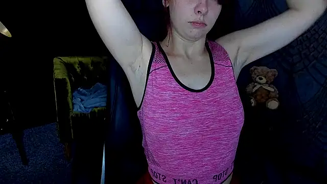 Snapshot of Livia_Shy chatting on 07.13.26 Livia Shy online show from 07.13.26