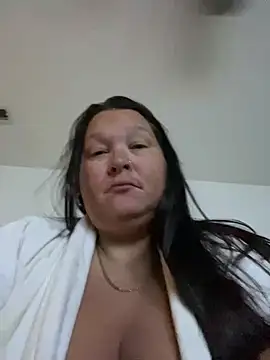 Snapshot of NUTTERBUTTA chatting on 07.11.26 NUTTERBUTTA online show from 07.11.26