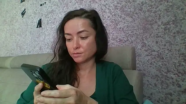 Snapshot of Mia_Salamanka chatting on 06.20.26 Mia Salamanka online show from 06.20.26
