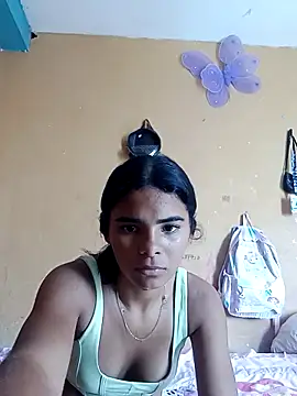 Snapshot of Afrodita_18year chatting on 06.15.26 Afrodita 18year online show from 06.15.26