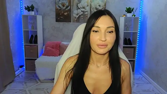 NikoleMills online show from 07.19.26