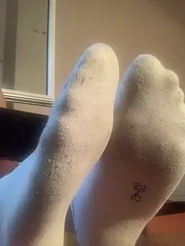 feetG24 online show from 07.15.26