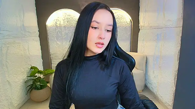 Snapshot of Aleja_r_ chatting on 07.21.26 Aleja r online show from 07.21.26