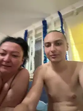Snapshot of 2hotcandy chatting on 06.10.26 2hotcandy online show from 06.10.26