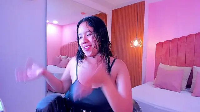 Snapshot of shayra_alina chatting on 07.23.26 shayra alina online show from 07.23.26