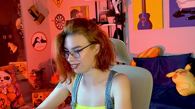 Snapshot of SeraphineDuskryn chatting on 07.28.26 SeraphineDuskryn online show from 07.28.26