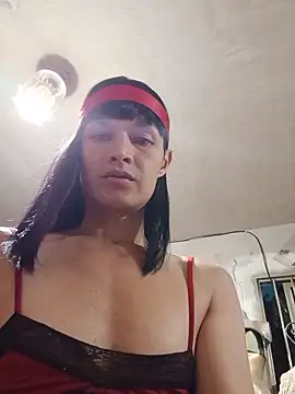 Sexy paulina outdoors online show from 06.11.26