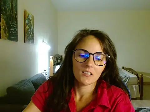 Snapshot of OliviaTheS chatting on 07.25.26 OliviaTheS online show from 07.25.26