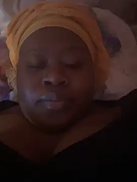 Snapshot of Chriz94 chatting on 06.12.26 Chriz94 online show from 06.12.26