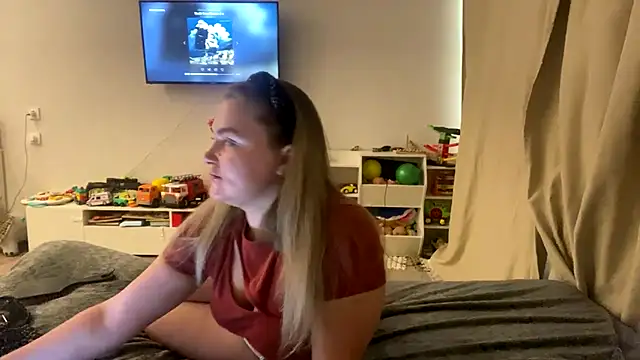 BellaKiss  online show from 06.25.26