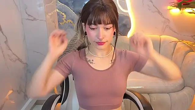 Lily Tx online show from 07.06.26