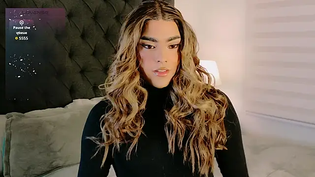 Scarlethvhonparker online show from 04.14.26