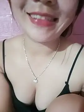 Snapshot of Clarra-s chatting on 07.24.26 Clarra-s online show from 07.24.26