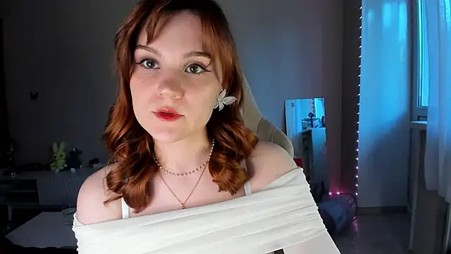 Snapshot of amelia_braun chatting on 06.18.26 amelia braun online show from 06.18.26