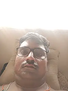 Snapshot of dhirusury050625 chatting on 07.14.26 dhirusury050625 online show from 07.14.26