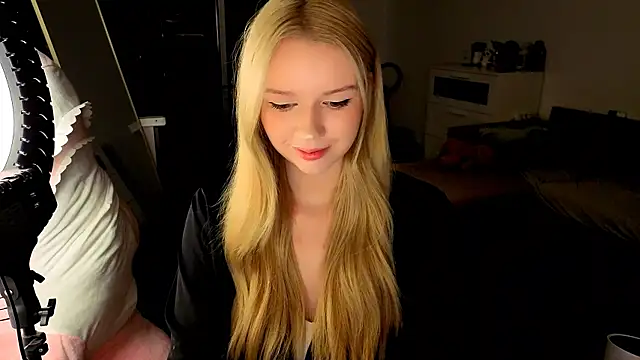 Snapshot of viyy chatting on 07.26.26 viyy online show from 07.26.26