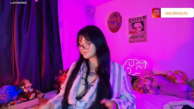 Snapshot of hina_ht chatting on 06.25.26 hina ht online show from 06.25.26