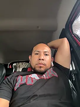 Snapshot of luis8888hdz chatting on 06.12.26 luis8888hdz online show from 06.12.26