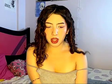 Snapshot of cassierosse2 chatting on 07.19.26 cassierosse2 online show from 07.19.26