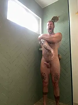 Snapshot of mrbighairychest chatting on 06.27.26 mrbighairychest online show from 06.27.26