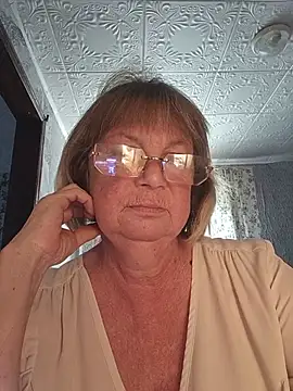 Snapshot of MilashkaCutie50 chatting on 06.19.26 MilashkaCutie50 online show from 06.19.26