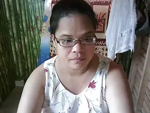 Snapshot of hottiebabe41 chatting on 06.25.26 hottiebabe41 online show from 06.25.26