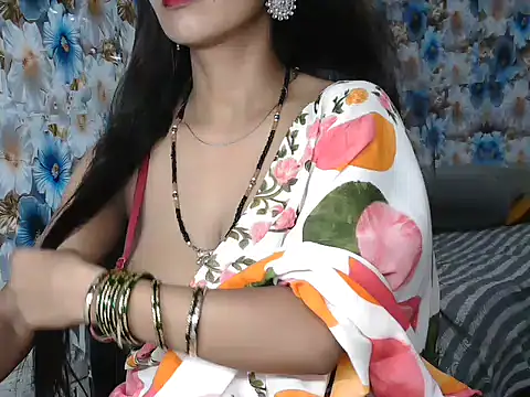 Snapshot of NottyMomo chatting on 07.27.26 NottyMomo online show from 07.27.26