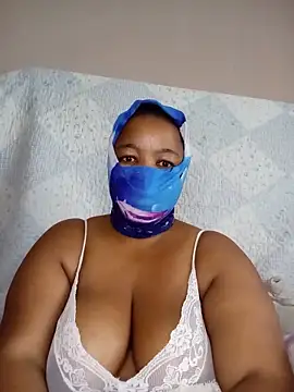 Snapshot of heavyweight26 chatting on 06.16.26 heavyweight26 online show from 06.16.26