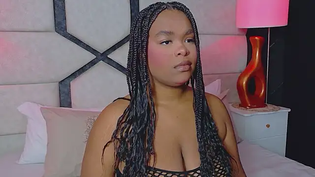 Snapshot of EbonyHenner chatting on 07.14.26 EbonyHenner online show from 07.14.26