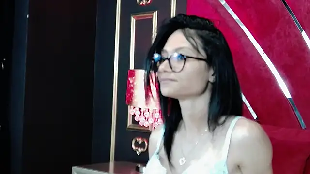 Snapshot of MayaLeey chatting on 07.14.26 MayaLeey online show from 07.14.26