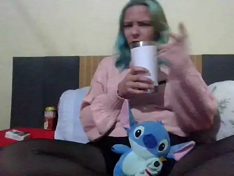 Snapshot of Stich_Linda chatting on 06.14.26 Stich Linda online show from 06.14.26