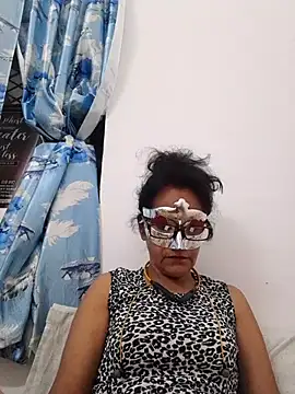 Snapshot of Indianbhaabhi chatting on 07.16.26 Indianbhaabhi online show from 07.16.26